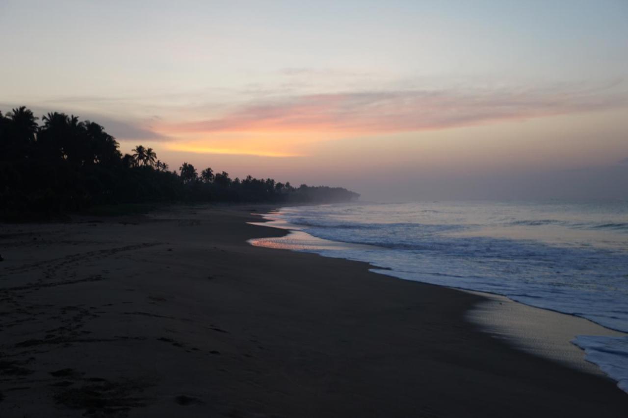 Lanka Beach Boutique Bungalows & Grand Villa Tangalle Exteriör bild